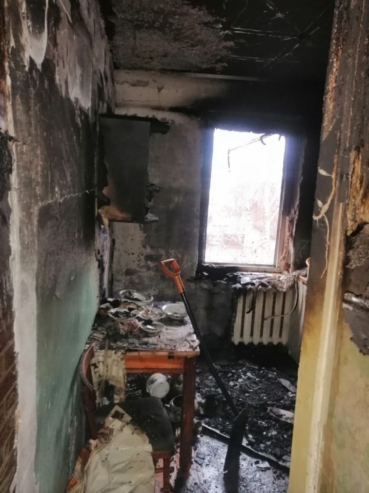 Челнинец пострадал во время пожара на кухне