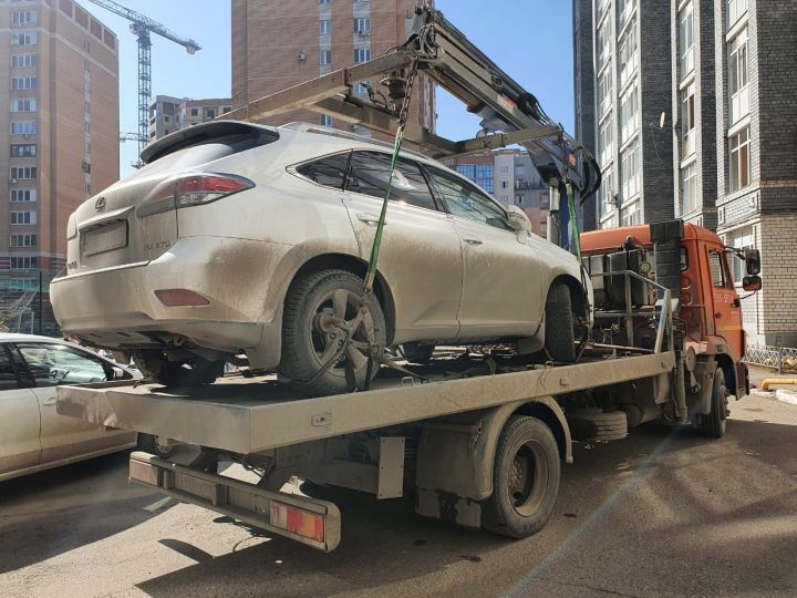Судебные приставы арестовали автомобили девяти казанских должников за день