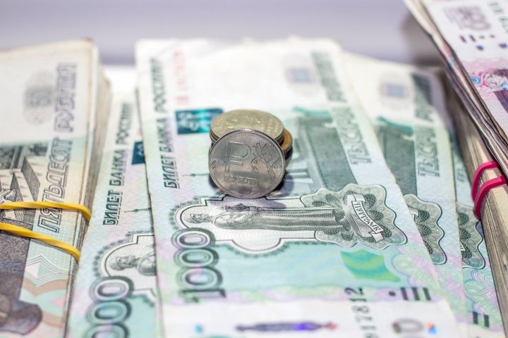 В Казани приставам потребовалась пара часов, чтобы взыскать с должников более 500 тысяч рублей