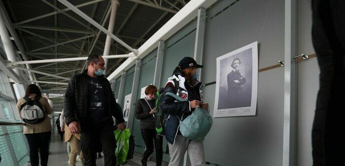 В аэропорту Казани открылась выставка к 135-летию Габдуллы Тукая