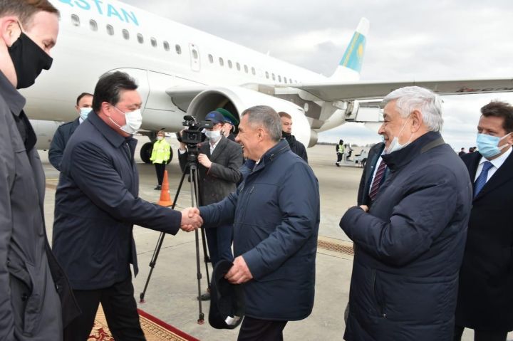 В Казань прибыл премьер-министр Казахстана Аскар Мамин