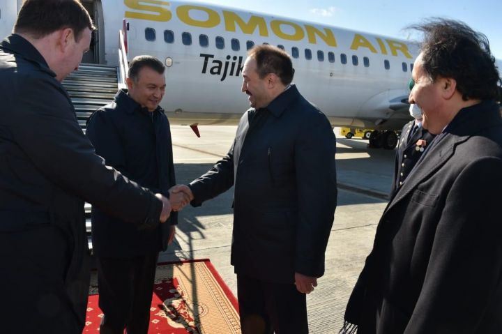 В Казань прибыл премьер-министр Таджикистана