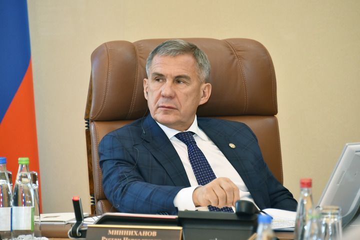 Минниханов провел телефонный разговор с главой МИД Туркменистана Рашидом Мередовым