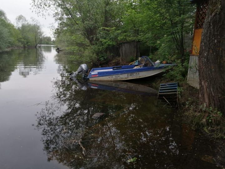 В Татарстане мужчина уплыл на лодке и пропал