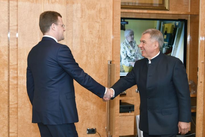 Минниханов встретился с министром РФ по развитию Дальнего Востока и Арктики Алексеем Чекунковым