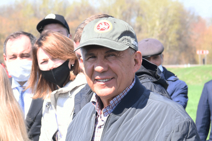 Рустаму Минниханову доложили о ходе весенних полевых работ