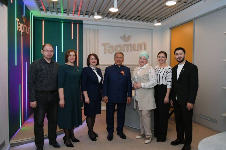 В День радио президент РТ посетил татарские радиостанции «Китап» и «Тартип»