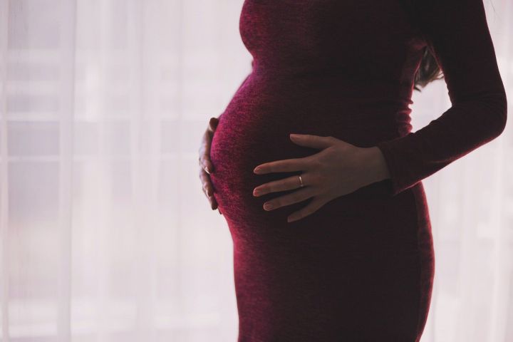 С 1 июля в России вводятся новые пособия беременным и родителям-одиночкам