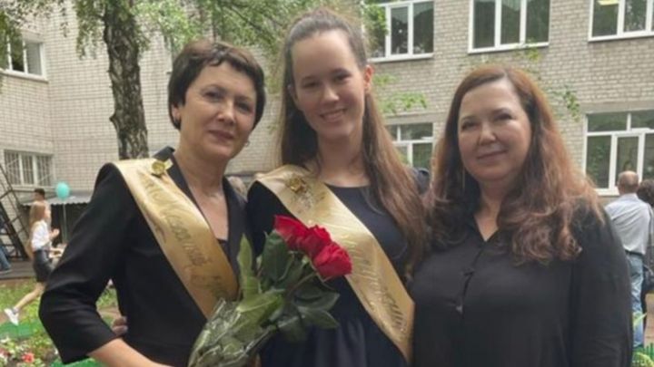 Казанская выпускница отказалась от соцсетей и сдала два экзамена на 100 баллов
