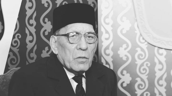 Скончался известный татарский поэт Салават Рахматуллин