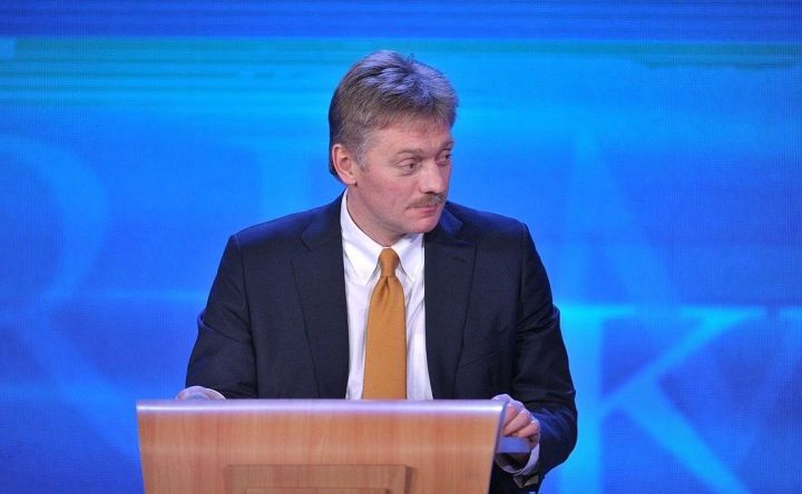 Песков заявил, что введение нового локдауна в России не обсуждается
