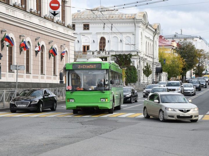 В Казани в троллейбусе №2 запустили бескондукторную оплату проезда