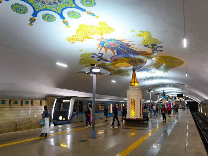 В Казани на центральных станциях метро появилось архитектурно-художественное освещение