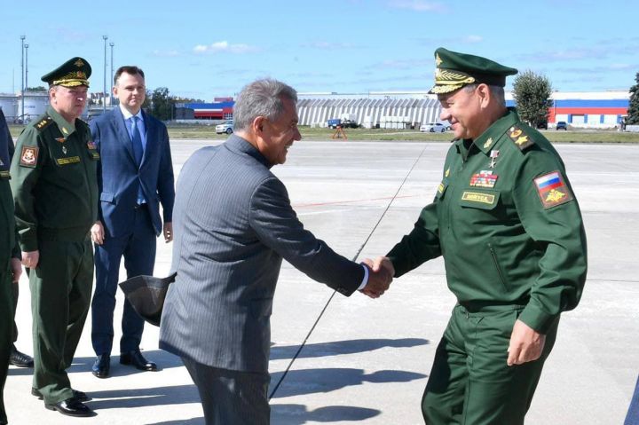 В Казань с рабочим визитом прибыл министр обороны России Сергей Шойгу