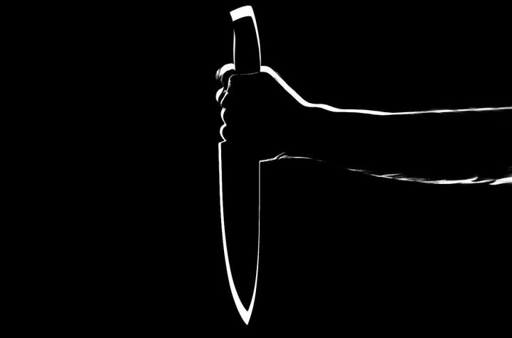 Житель Казани смог отбиться от нападавшего с ножом, получив несколько ранений