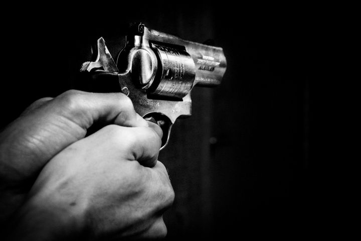 В Татарстане мужчина расстрелял посетителя бара из самодельного пистолета
