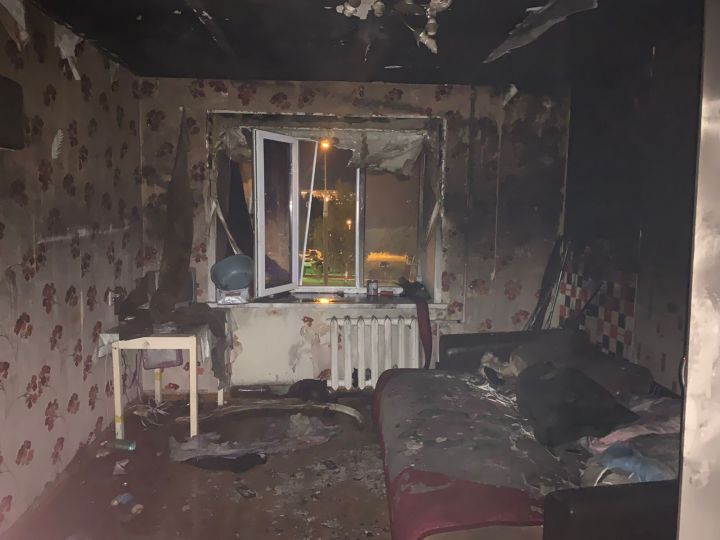 В Набережных Челнах из горящей многоэтажки эвакуировали 30 человек