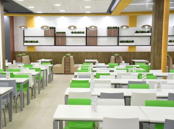 В 2021 году в Казани на обновление школьных столовых потратили 300 млн рублей