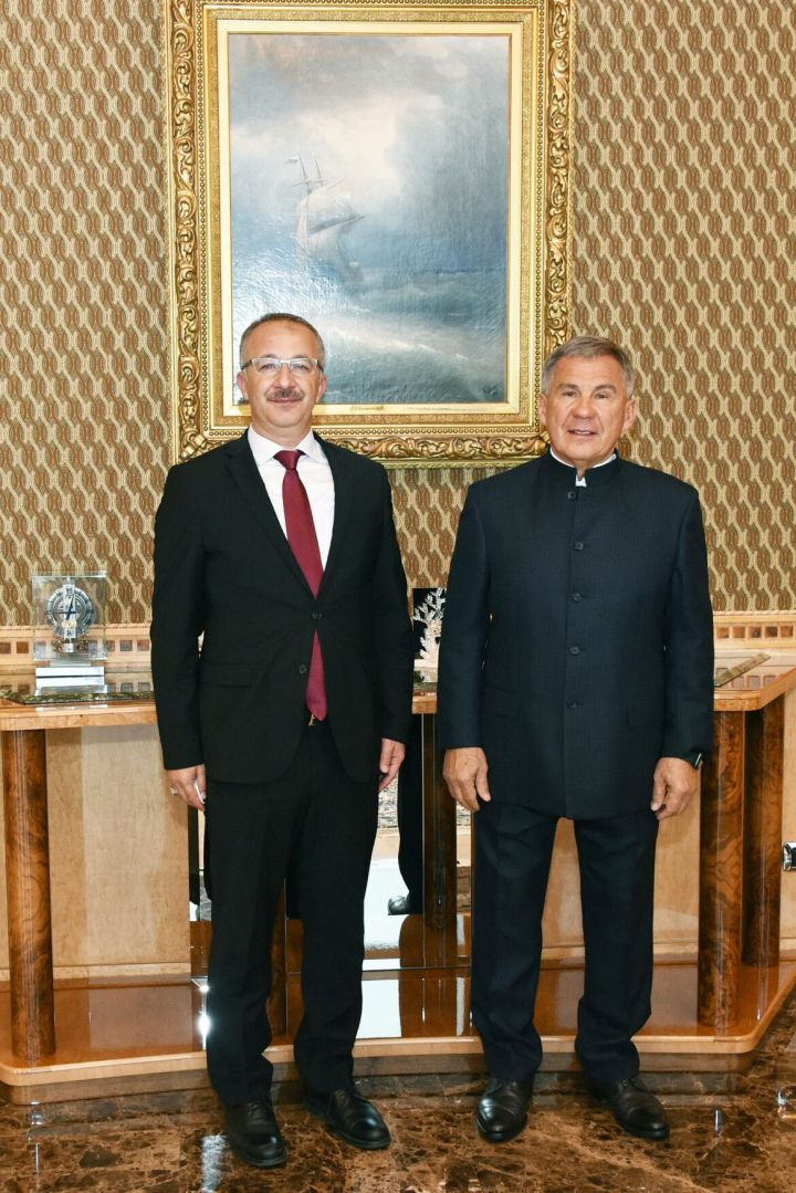 Рустам Минниханов встретился с главой Управления госархива при Президенте Турции