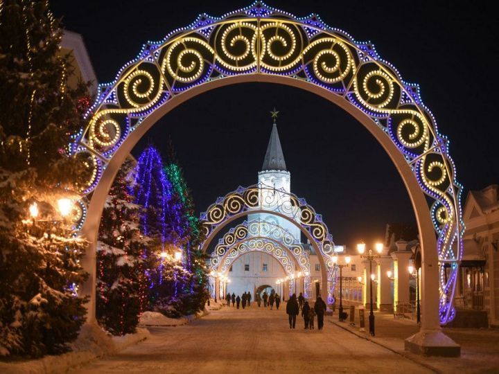 Власти Казани отказались называть стоимость новогодней иллюминации в городе