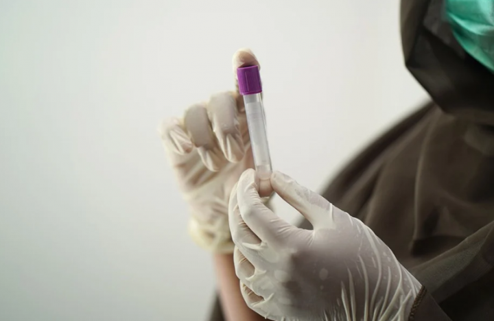 Гинцбург: вакцина против коронавируса «Спутник V» не нуждается в модификации под «омикрон»