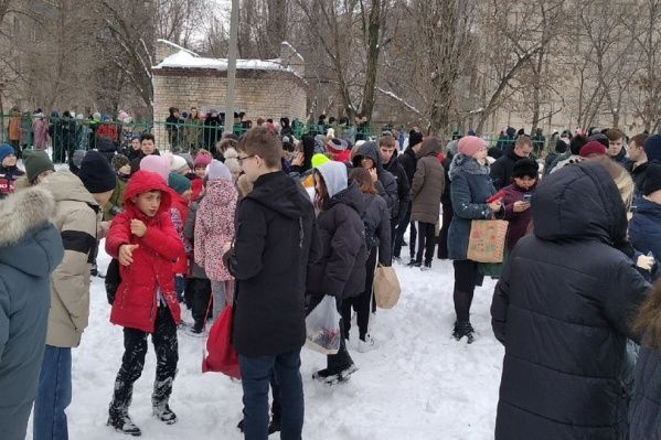 МЧС назвало фейком информацию о массовых эвакуациях жилых домов в Казани