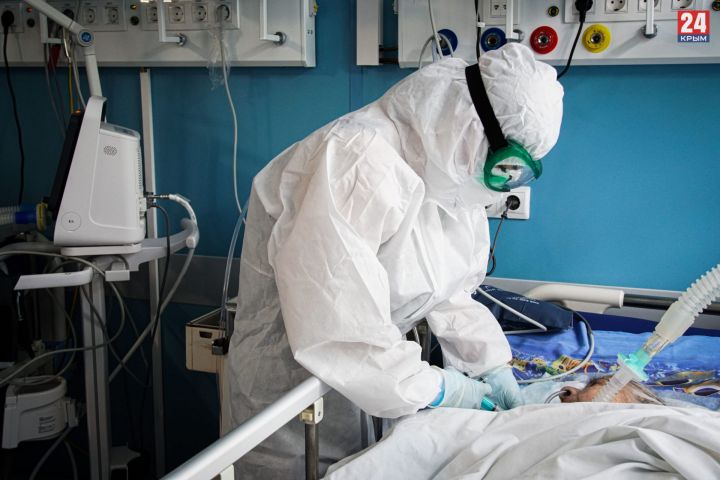 Инфекционист Минздрава РФ: повторно COVID-19 заболевают почти 5% людей