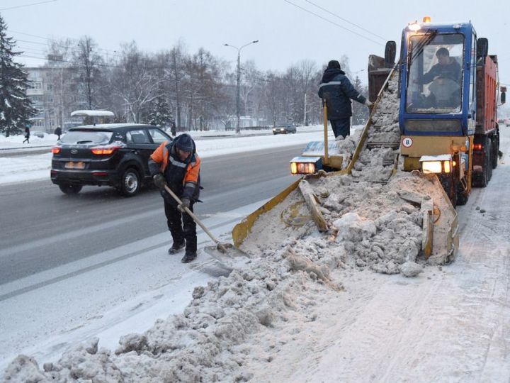 За прошедшие сутки с улиц Казани вывезено более 11,6 тыс. тонн снега