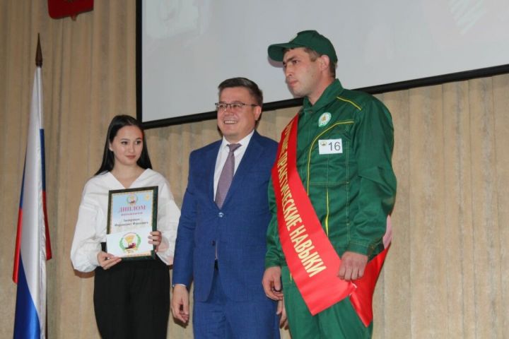 В Татарстане стало известно имя лучшего молодого комбайнера