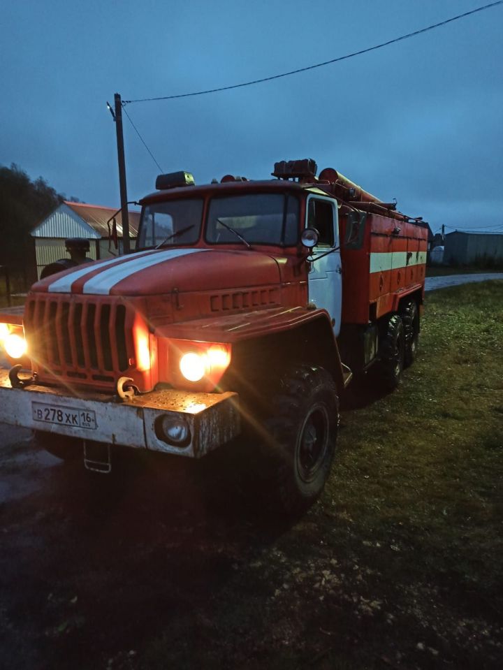 В Татарстане пенсионерка спаслась из горящего дома благодаря пожарному извещателю