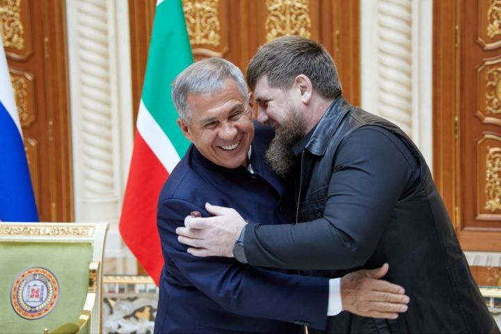 Минниханов поздравил Рамзана Кадырова с днем рождения
