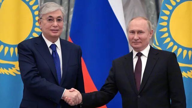 Путин рассказал о торгово-экономических связях российских регионов с Казахстаном
