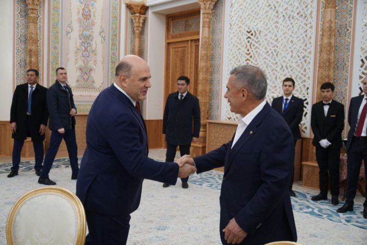 Минниханов прилетел с рабочим визитом в Узбекистан 