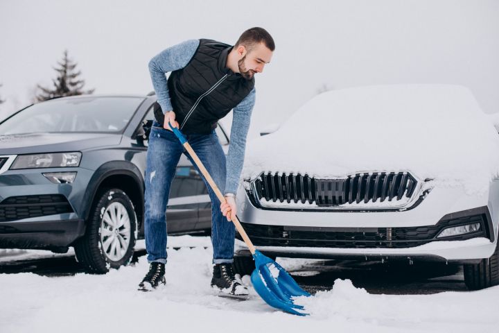 Снежный плен: почему в Казани не чистят дороги, и куда жаловаться?