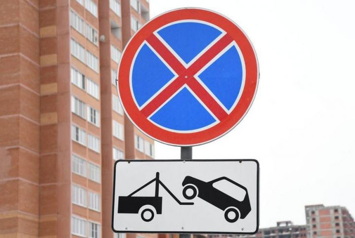 На 18 улицах Казани восстановили дорожные знаки