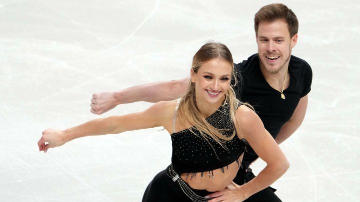 Российские фигуристы Синицина и Кацалапов завоевали серебро в танцах на льду на Олимпиаде-2022