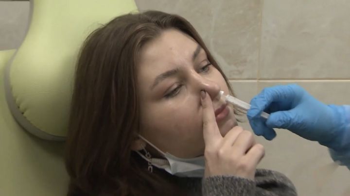 В России начались испытания второй назальной вакцины от коронавируса