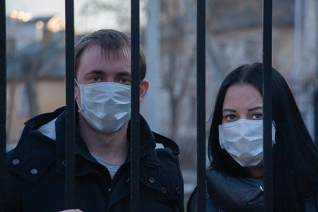Глава Роспотребнадзора анонсировала смягчение коронавирусных ограничений в России