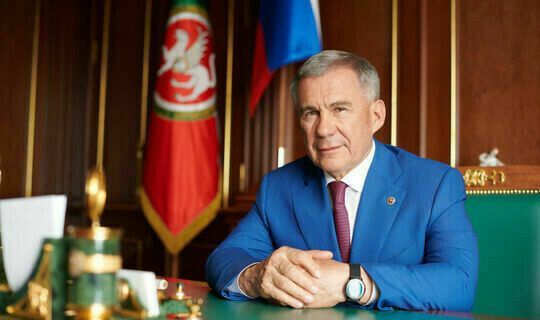 Рустам Минниханов поздравил татарстанцев с Днем защитника Отечества