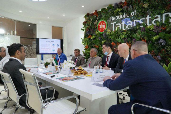 Минниханов обсудил в Дубае сотрудничество в сфере туризма с компанией «Al Rais»