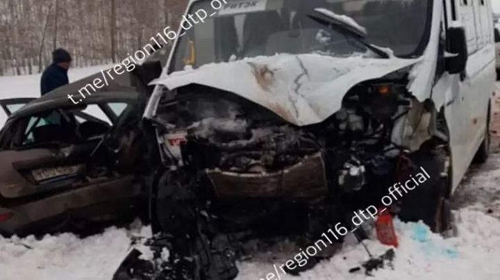 Один человек погиб в ДТП с автобусом на трассе в Татарстане