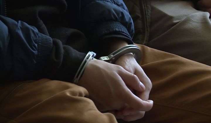 В Казани не стали арестовывать подозреваемого в изнасиловании школьницы