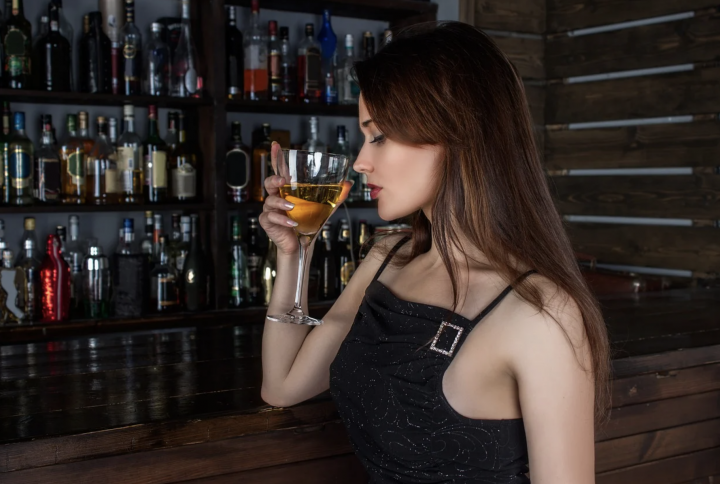 В Казани выручка баров выросла на 80% после снятия запрета на работу ночью