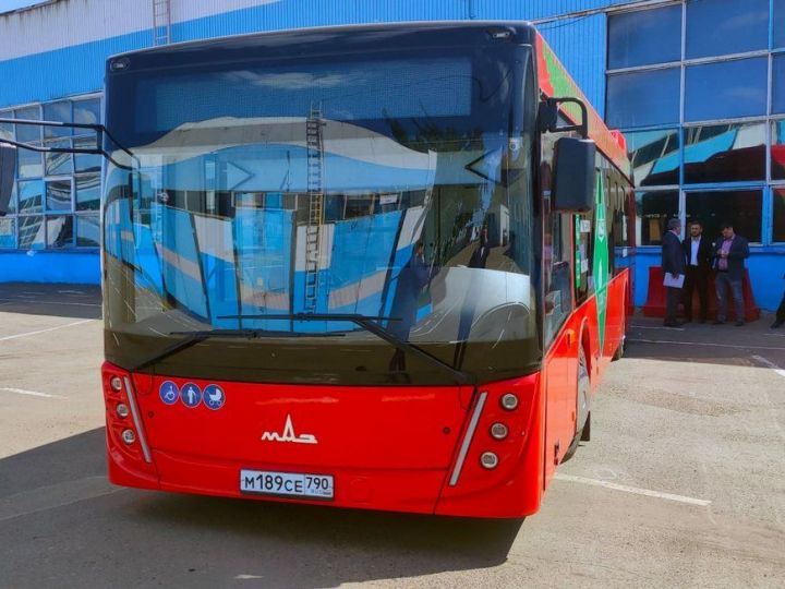 В Казани протестируют новый городской автобус с кондиционером