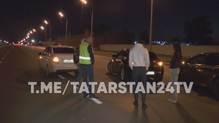 В Казани из-за невнимательности водителя произошло ДТП с тремя авто