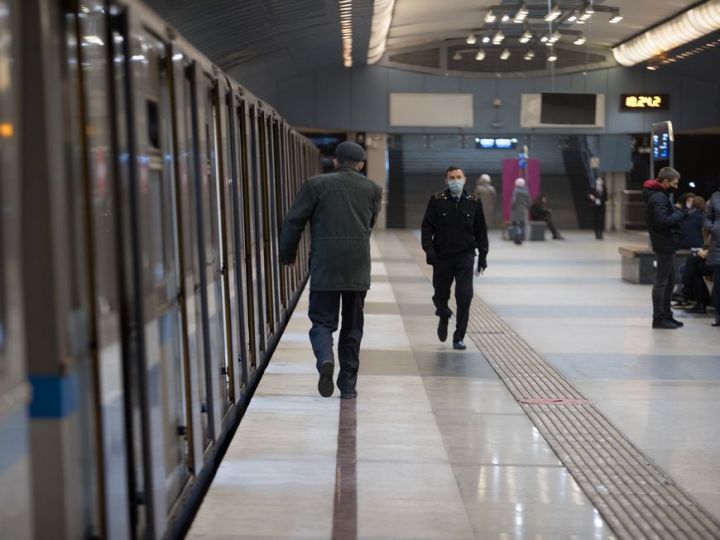 В День России в казанском метро перевезли рекордное количество пассажиров
