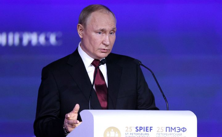 Выступление Путина на пленарном заседании ПМЭФ-2022: главные тезисы