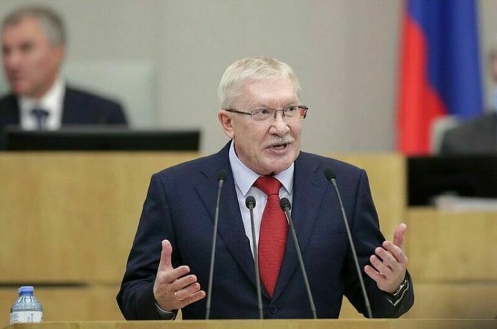 Депутат Морозов заявил, что готов променять свой служебный BMW на «Ладу»
