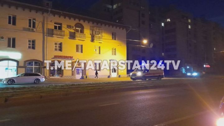 В Казани сбили мужчину, пытавшегося перебежать дорогу с банкой пива