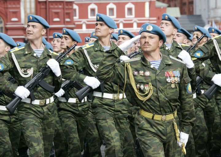В Казани набирают добровольцев на контрактную службу в армии